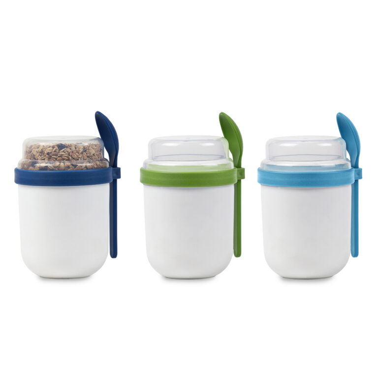 כוס עם כף ליוגורט וגרנולה , סלט, פירות. המכסה מופרד מהמכל לשמירה על טריות המזון. אידאלי לארוחה קלה לדרך, במשרד, בשטח. פורטמן איל מוצרי פרסום ומתנות