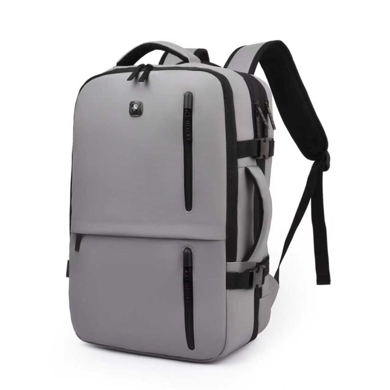 תיק גב עליה למטוס אפור עם תא מרופד למחשב 16"+ תא לטאבלט , גב מרופד EVA , כולל: תא לקלסר וכלי כתיבה ותא מרכזי גדול לבגדים עם כיס ואקום בשילוב משאבה עם כיסים  פנימיים לאביזרים